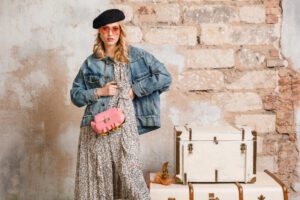Femme blonde mode vintage