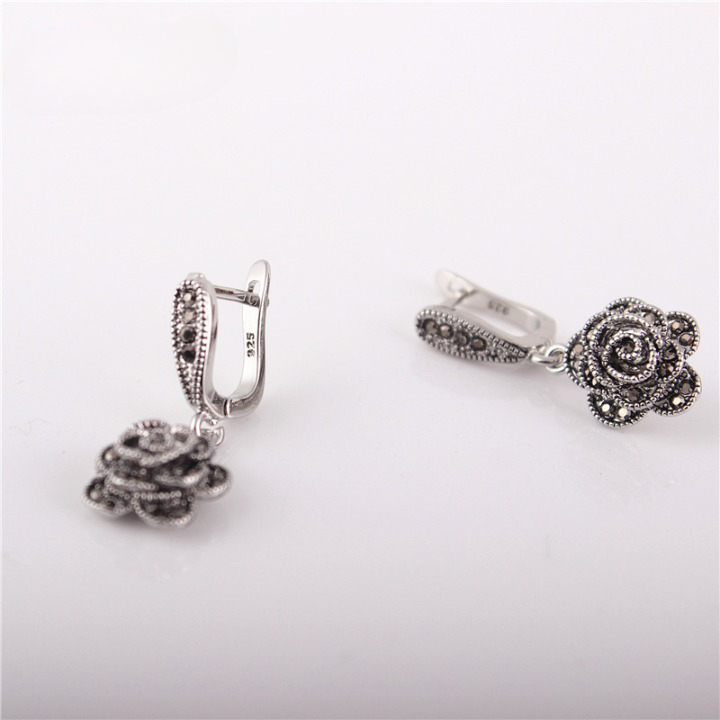 Boucles d'oreille fleur vintage – Image 2