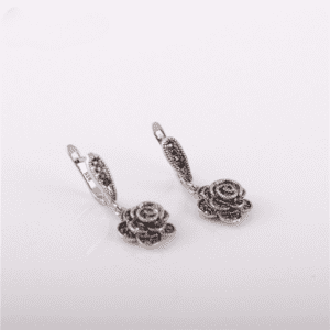 Boucles d'oreille fleur vintage – Image 3
