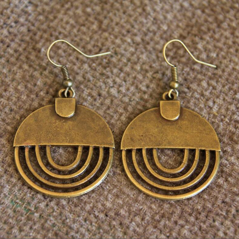 Boucles d'oreille bronze vintage – Image 3