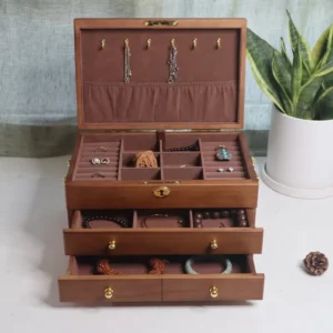 Boite à bijoux en bois avec serrure – Image 2