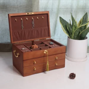 Boite à bijoux en bois avec serrure