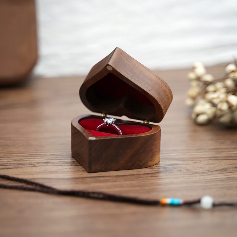 Boite à bijoux en bois vintage en rouge – Image 2