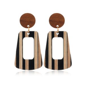 Boucle d'oreille en bois pendants rayés
