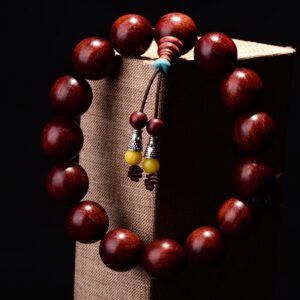 Bracelet bouddhiste en bois de santal rouge naturel – Image 2