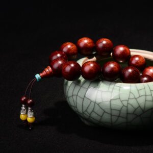Bracelet bouddhiste en bois de santal rouge naturel