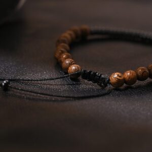 Bracelet en bois et hématite – Image 3