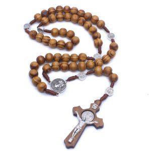 Collier en bois Catholique – Image 2