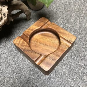Cendrier en bois moderne