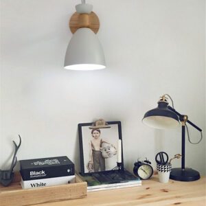 Luminaire en bois au design simple blanc – Image 3
