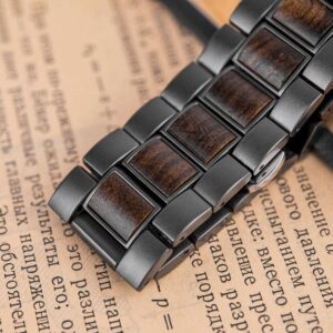 Montre en bois lumineuse – Image 4