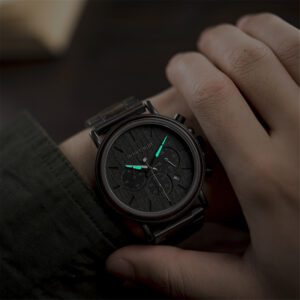 Montre en bois lumineuse – Image 2