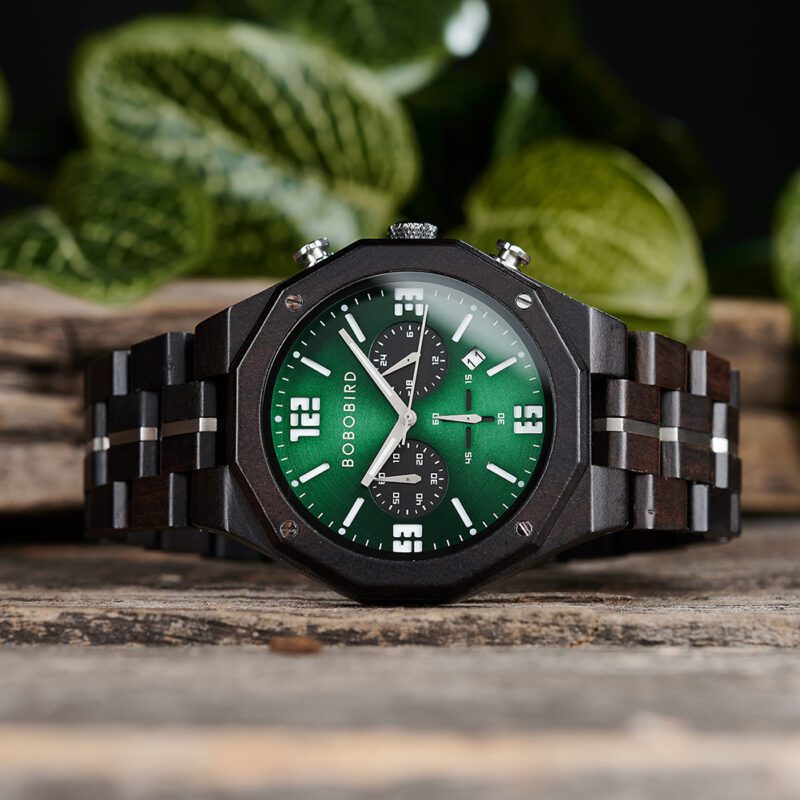 Montre en bois mouvement japonais vert