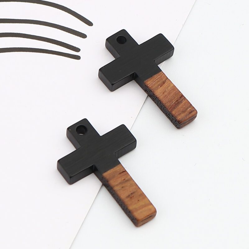 Pendentif en bois croix noir pack 5