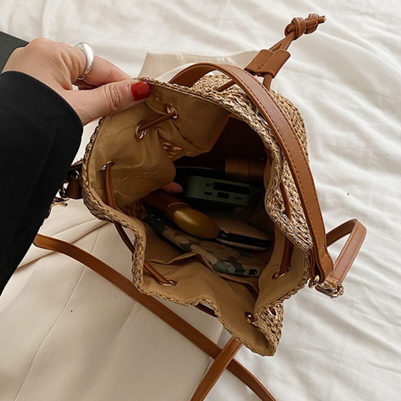 Sac en rotin rond marron – Image 4