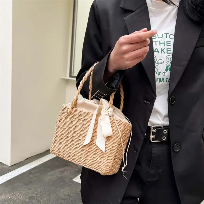 Sac en rotin simple beige – Image 3