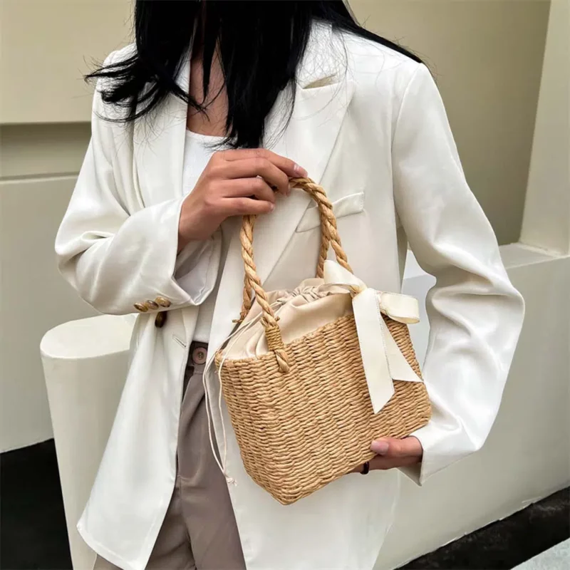 Sac en rotin simple beige – Image 2